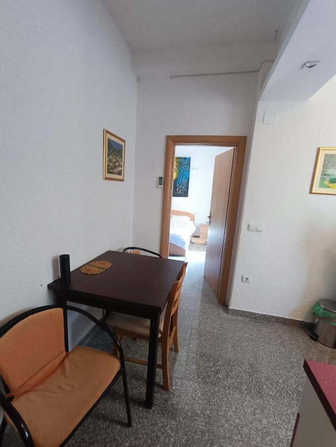 Apartmani Centar Starigrad Paklenica Exterior foto
