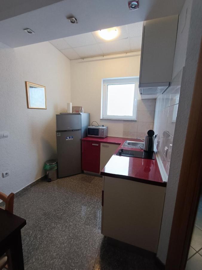 Apartmani Centar Starigrad Paklenica Exterior foto